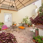 Palazzo Sant'agostino 4* Palermo