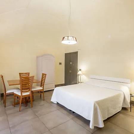Palazzo Sant'agostino Bed & Breakfast 4*