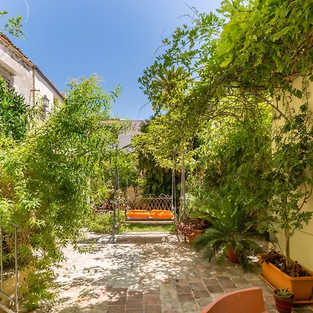 Palazzo Sant'agostino 4*