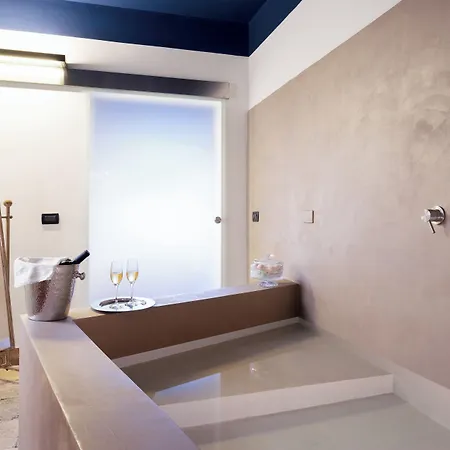 Bed & Breakfast Palazzo Sant'agostino 4*