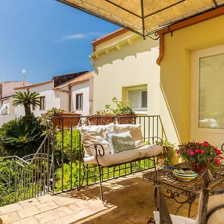 Palazzo Sant'agostino Bed & Breakfast 4*